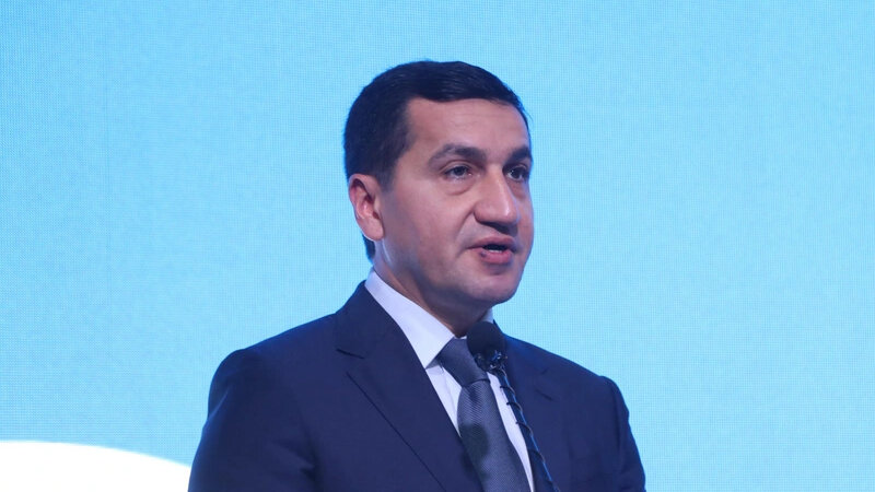 Hikmət Hacıyev: Beynəlxalq təşkilatların problemlərimizi həll etməsini gözləmirik