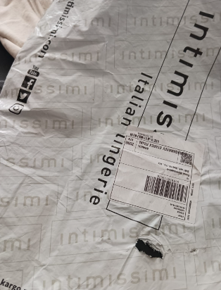 "Starex" karqo şirkətindən ŞİKAYƏT: "Yanıq məhsul göndərdilər" - FOTOLAR