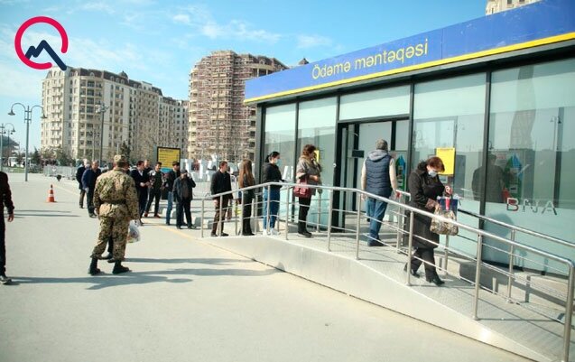 Metro bağlandı, avtobuslarda vəziyyət necədir? - Fotosessiya