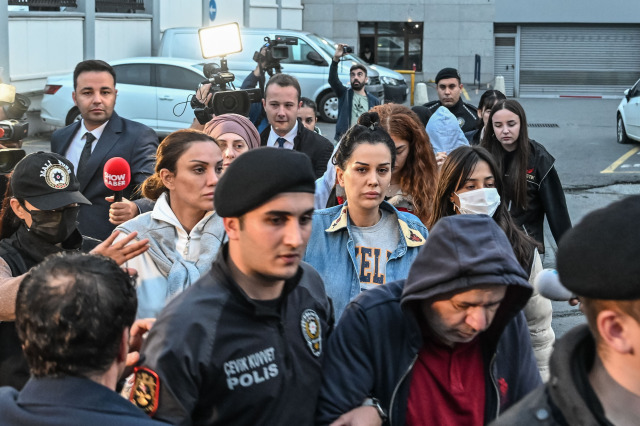 Oğrular Dilan Polatın anasının qəbrini qazdılar - FOTOLAR