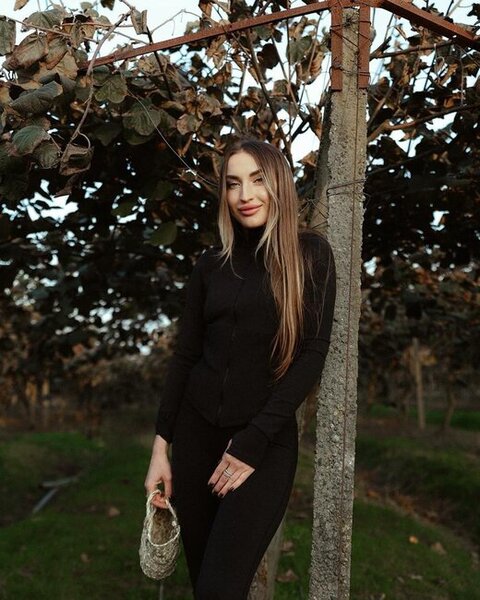 Prezidentin gəlinindən yeni - Fotolar