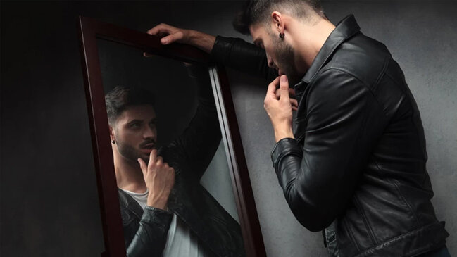 Ən "narsist" ölkələr bəlli oldu: Siyahının zirvəsi hər kəsi təəccübləndirdi