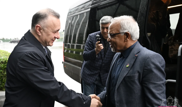 Mavriki prezidenti Azərbaycana səfərə gəlib - FOTO
