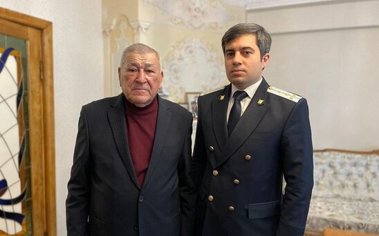 Baş Prokurorluğun əməkdaşları veteran Firudin Məmmədovu ziyarət ediblər
