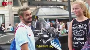 Cinsiyyətini dəyişdirən aktrisa dilənçi gününə düşdü - FOTO