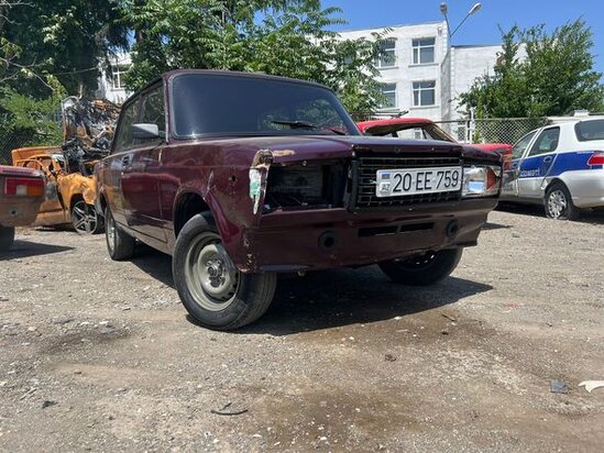 Maşında konstruksiya dəyişikliyi edən şəxs qazidir? - AÇIQLAMA + FOTO