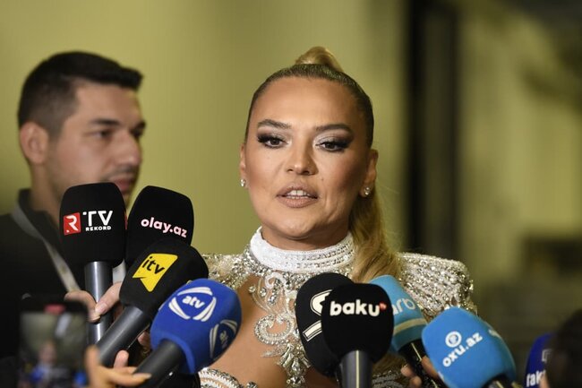 Eyyub Hüseynzadənin təşkilatçılığı ilə möhtəşəm, coşqu və enerji dolu Demet Akalın konserti - FOTOLAR