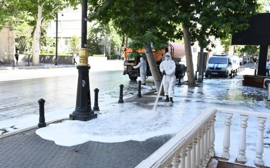 Bu gün Bakının 545 küçəsi yuyulub