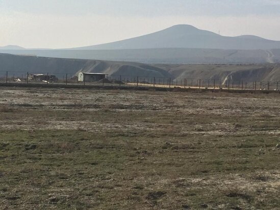 Pirəkəşkül qəsəbəsində kənd təsərrüfatı təyinatlı torpaq sahəsi satılır!