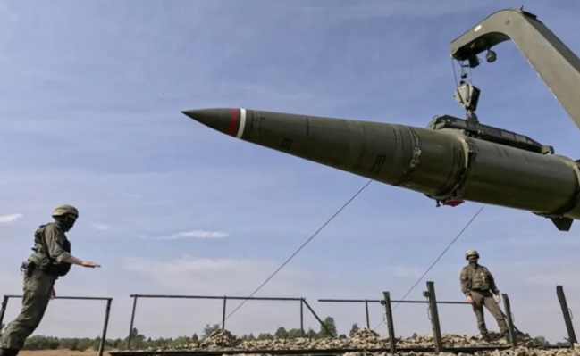 Kiyev Rusiyanın "Oreşnik" raketini mümkün istifadəsi barədə Varşavanı xəbərdar edib