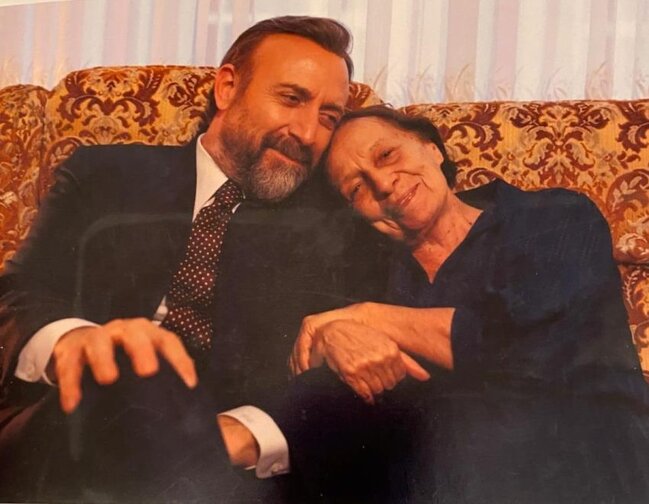 "Aliye"nin aktyorları 20 ildən sonra eyni serialda - Foto