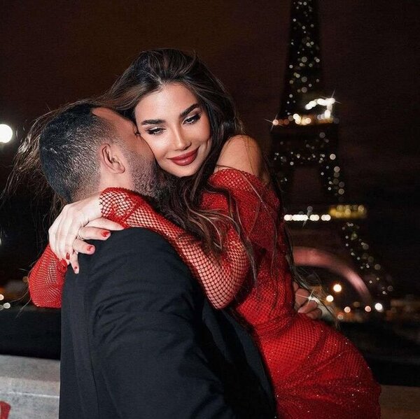 Tanınmış həkim bloger arvadından boşandı: "Yalvardım..." - VİDEO