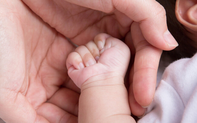 Gəncədə ana 40 günlük körpəsindən imtina etdi