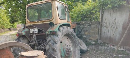 Şəkidə qəzaya düşməmək üçün özünü traktordan atan sürücü öldü - FOTO