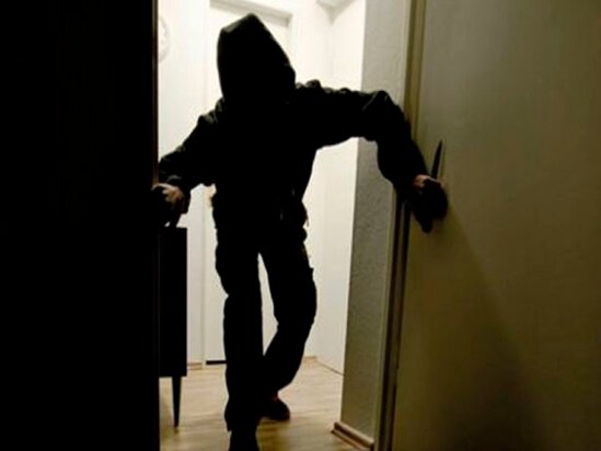 Bakıda maskalılar evə basqın etdi - bir nəfər...