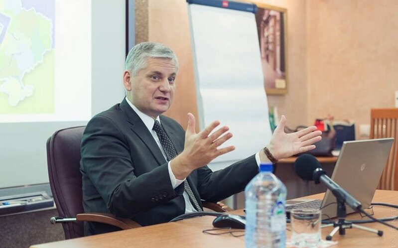 Rusiyalı politoloq: Ermənistan Brüsseldə ən vacib sualına cavab tapa bilmədi