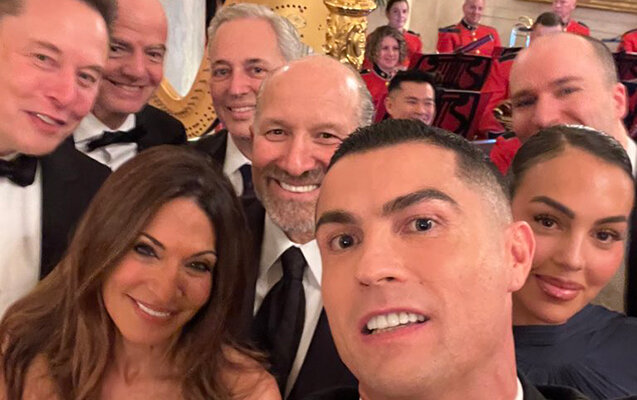 Ronaldo Ağ Evdə onlarla selfi çəkdi - Foto