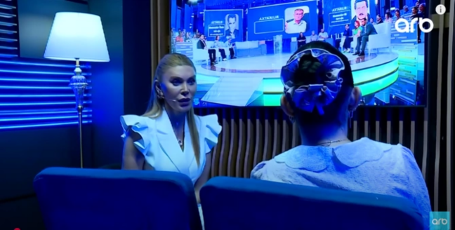 "16 illik ərim mənə müğənni Mətanətlə xəyanət edir"