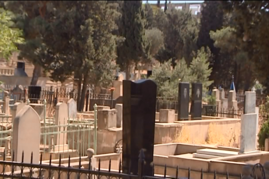 Bakıda dəhşət: Qəbiristanlıqda asılmış meyit tapıldı
