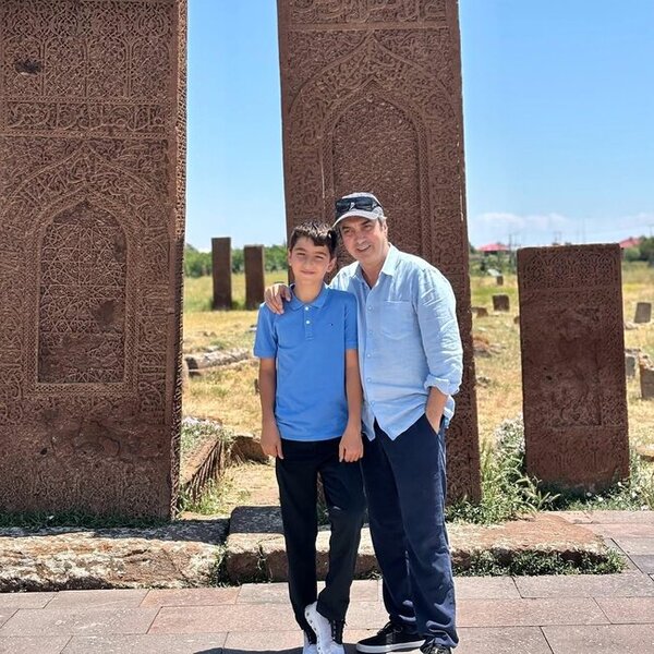 "Polat Alemdar" oğulları ilə - Fotolar