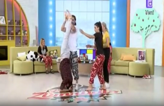 Efirlərdə "qucaq şousu, dombalaq aşma, qalmaqallar" - SİYAHI