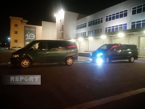 Türkiyədə zəlzələdə həlak olan azərbaycanlı tələbələrin cənazələri Bakıya gətirilib - FOTO/VİDEO