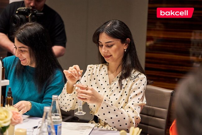 Bakcell 8 Martı xanım jurnalistlərlə birgə qeyd edib