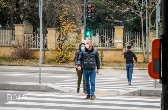 Bakıda idarəolunan işıqfor quraşdırılıdı - FOTO