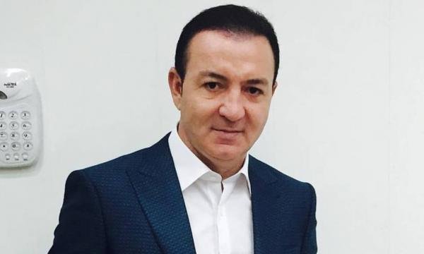 "Prezident mənə "Əməkdar artist" adını verib, sən kimsən mənə "manıs" deyirsən?"