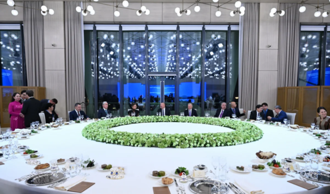 Prezident İlham Əliyevin adından AQEM-in 7-ci Zirvə Görüşünün iştirakçılarının şərəfinə şam yeməyi verilib - Foto