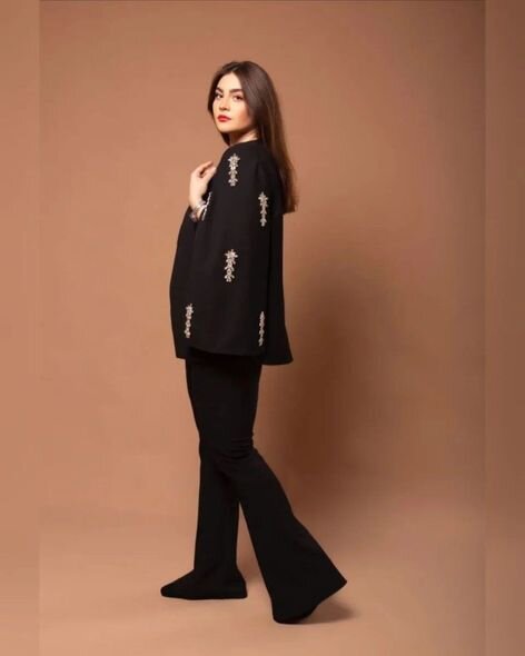 Van Dammın azərbaycanlı gəlini məşhur markanın reklam siması oldu - FOTO