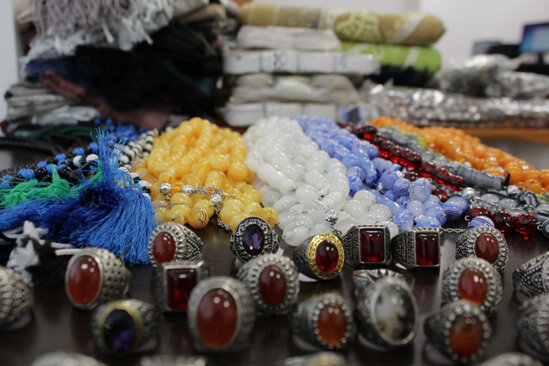 Rusiyada azərbaycanlı 15 kilo təsbehlə tutuldu - FOTO