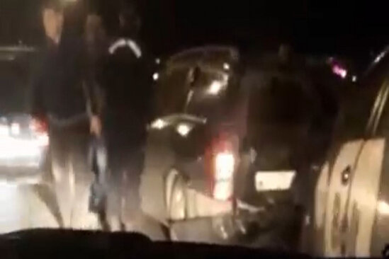 Bakıda içərisində sərnişin olan taksi qəza törətdi - VİDEO