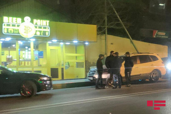 Bakıda "Porsche" qəza törətdi - FOTO