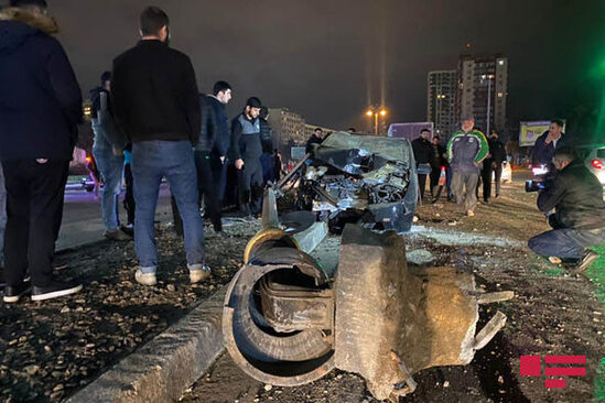 Bakıda ağır yol qəzası baş verib, xəsarət alanlar var - FOTO