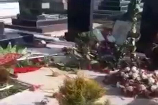 Bayram gecəsi içib qəbiristanlığı dağıtdılar - Azərbaycanda - VİDEO