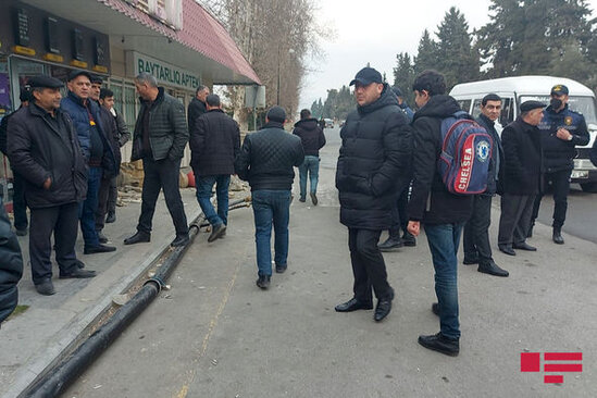 Avtomobil üç maşına çırpılıb mağazaya girdi - ANBAAN VİDEO