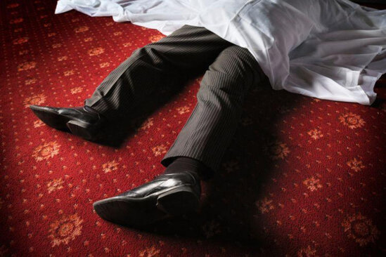 Məşhur aktyor mətbəxində ÖLÜ TAPILDI -FOTO