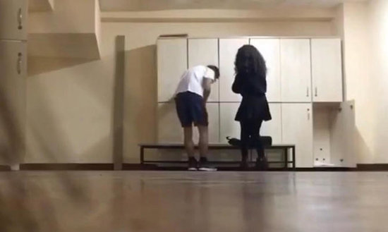 Bakıda məktəbdə 11-ci sinif şagirdi ilə cinsi əlaqədə olan qızdan XƏBƏR VAR - VİDEO