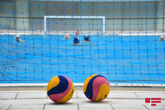 Ayağını ayı dişləyən xanım üzərək necə xilas oldu? – REPORTAJ