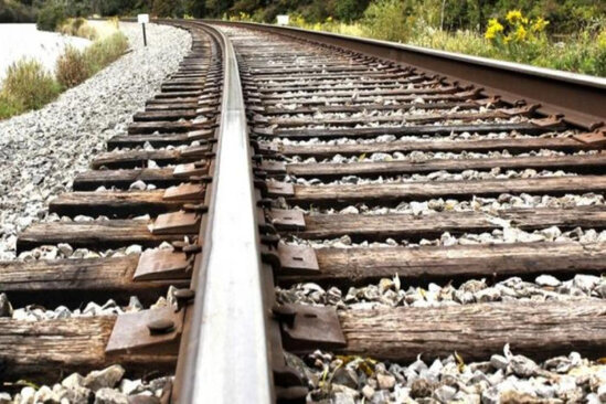 Bunu da GÖRDÜK: qatar relsini oğurlayıb satmağa apardılar