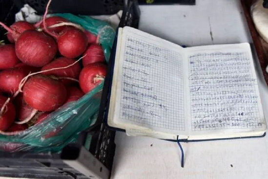 Mağazaya oğurluğa girən BORC DƏFTƏRİNİ yandırdı