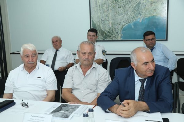 Ələtdə çay məcrasının dəyişdirilməsi və yol qovşağının inşası zamanı ağaclar köçürüləcək