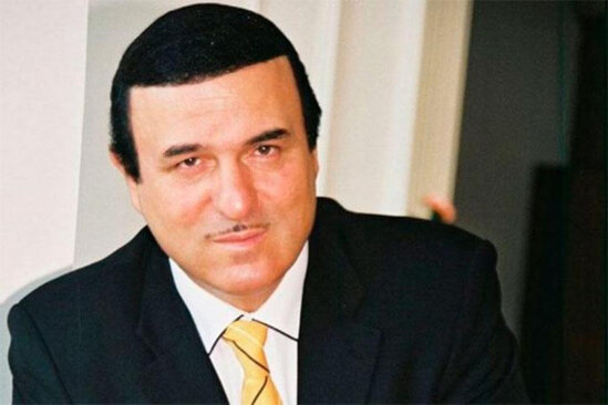 Məşhur müğənnini niyə dilini kəsməklə hədələdilər? - Məşhurlardan gülməcələr