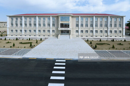 Naxçıvanda orta məktəbdə iki bacı xəsarət alıb