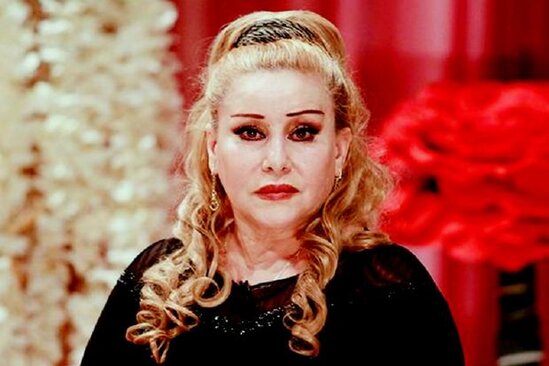 Qumbara gəzdirən, başındakı qəlpəni çıxartmaq üçün saçlarını kəsdirən Xalq artisti - Maraqlı Faktlar