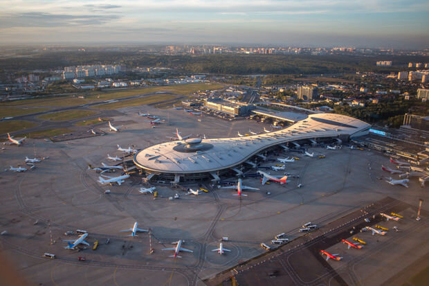 Moskvanın Vnukovo aeroportuna təyyarələrin qəbulu və uçuşlar müvəqqəti dayandırıldı