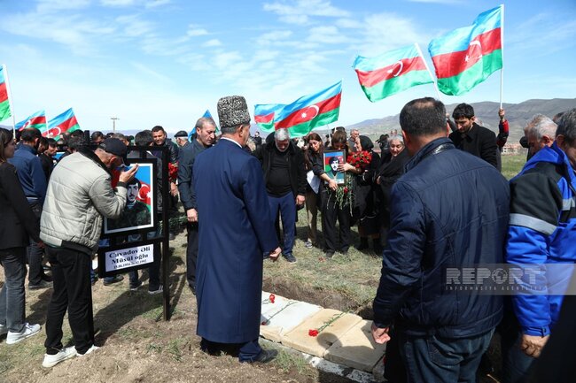 Xocalıda qalıqları aşkarlanan 7 nəfərin dəfn mərasimi keçirilib - FOTO