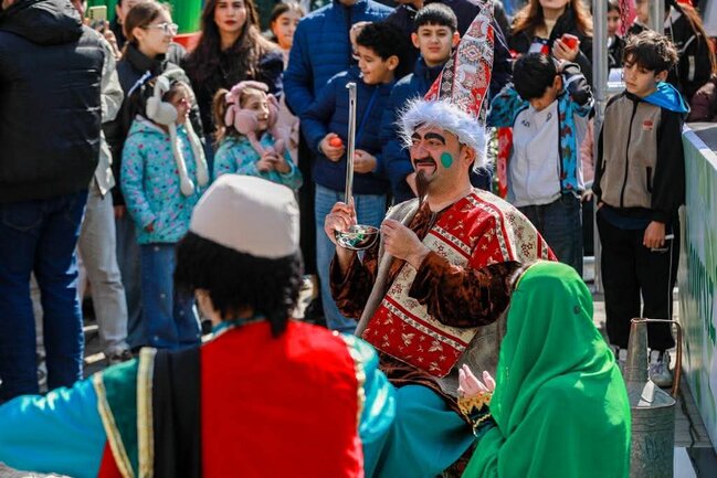 Paytaxtın abad məhəllələrindəki Novruz şənlikləri davam edir
