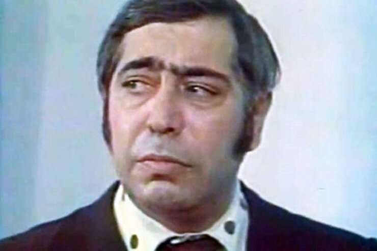 Eldəniz Zeynalovun yas macəraları - O, mollalardan nə tələb edirdi?